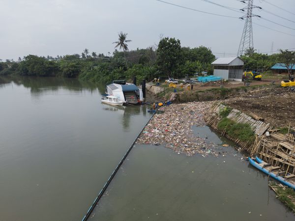 River pollution, plastic pollution, trash river, prevent plastic pollution, save the oceans